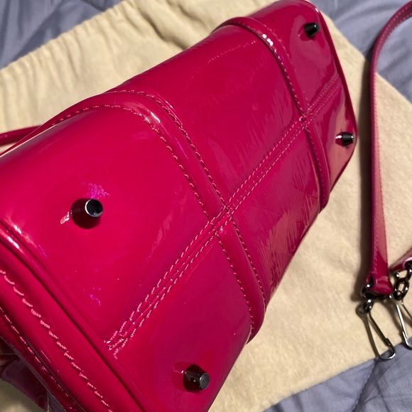 Authentic BURBERRY Handbag/Crossbody - Picture 4 of 8